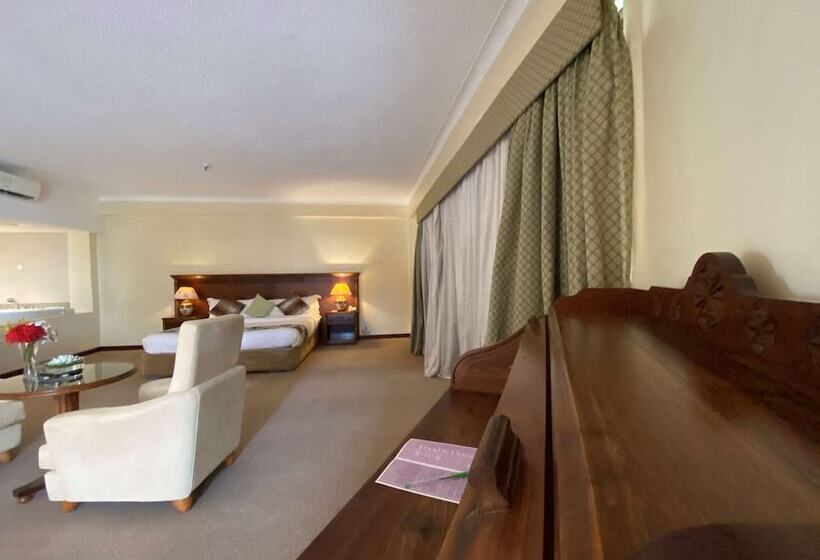 سوییت با چشم‌انداز دریا, Golden Tulip Dar Es Salaam