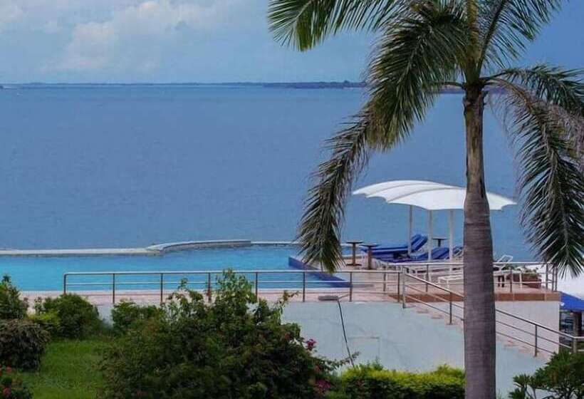 سوییت با چشم‌انداز دریا, Golden Tulip Dar Es Salaam