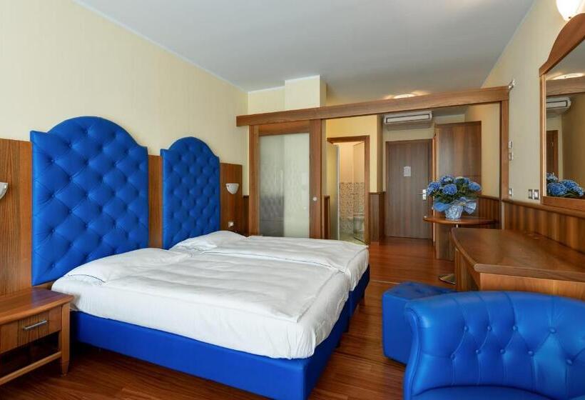Deluxe Room Mountain View, Internazionale