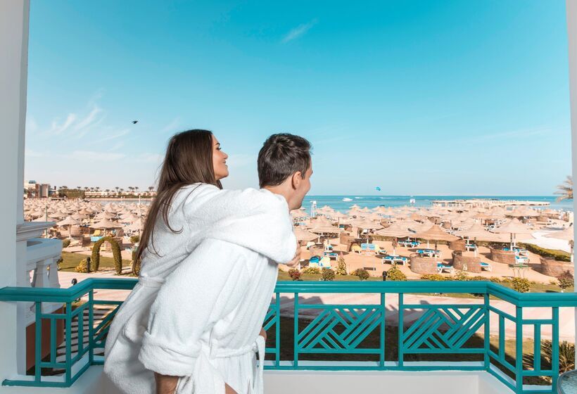 سوییت جونیور, Sunrise Garden Beach Resort
