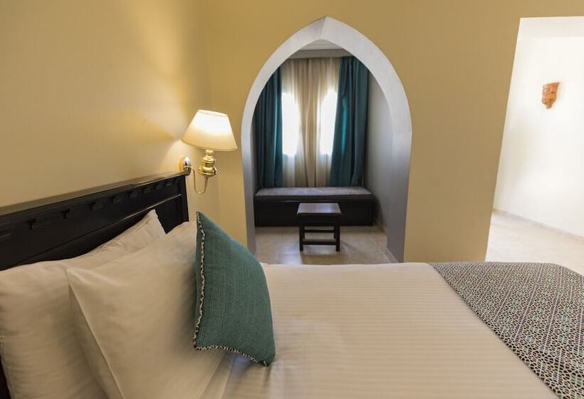 اتاق استاندارد با چشم‌انداز باغ, Sunrise Garden Beach Resort