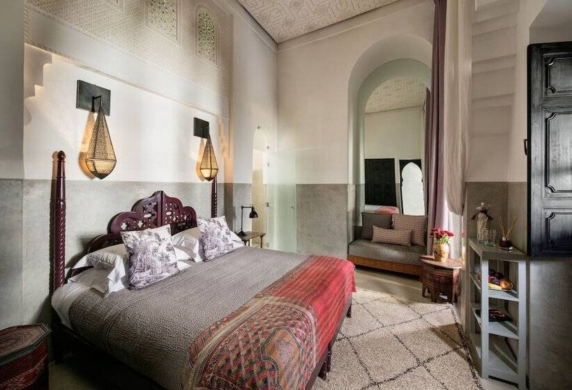 اتاق کلاسیک, 72 Riad