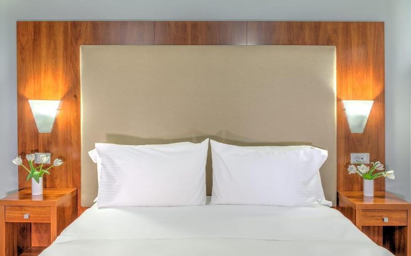 اتاق استاندارد اینتریور, Polis Grand