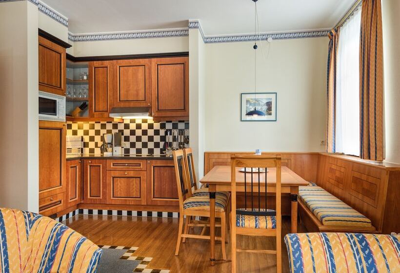 Люкс 2 Спальни, Mondi Hotel Bellevue Gastein