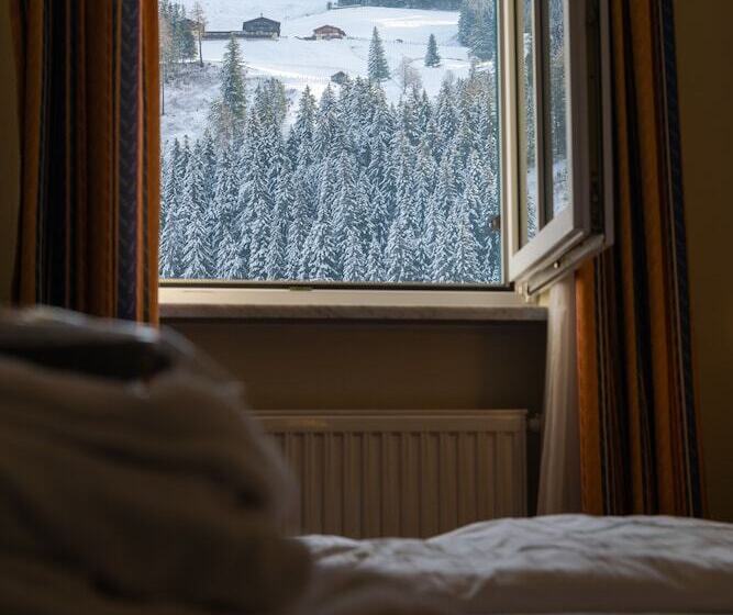 Люкс 2 Спальни, Mondi Hotel Bellevue Gastein