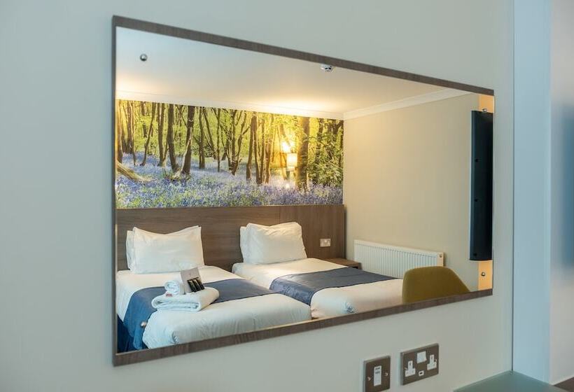 اتاق اجرایی, Burleigh Court Hotel And Leisure