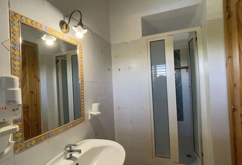 带双人床的经典房间, Agriturismo La Casa Del Ghiro