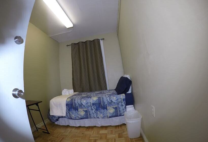 标准单人间共用浴室, St Lawrence Residences And Suites