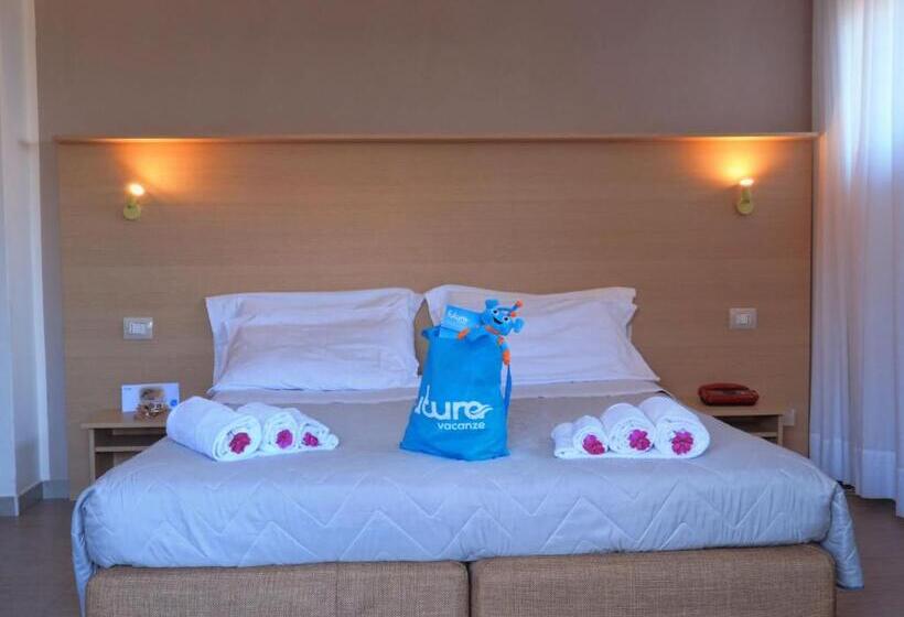 اتاق استاندارد سه نفره, Amareclub Club Casarossa
