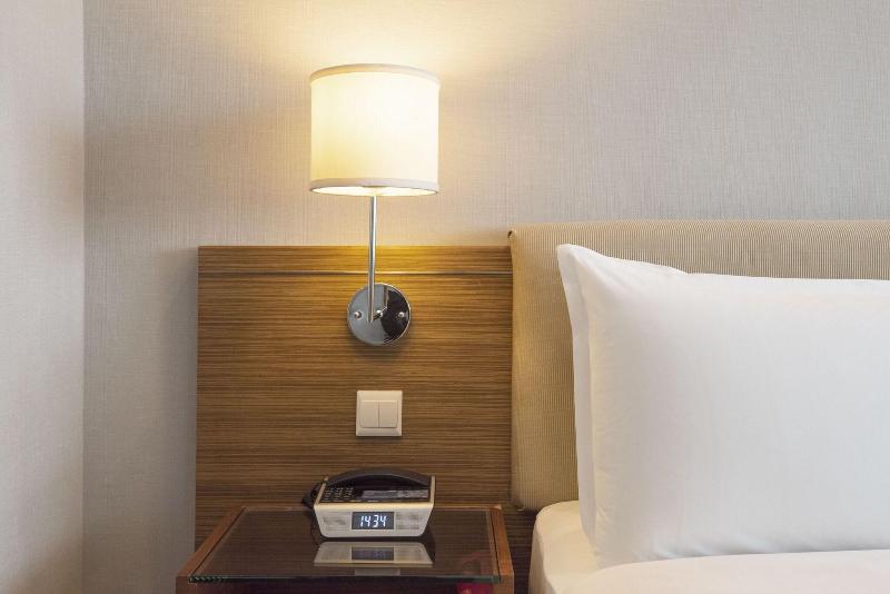 스탠다드 룸, Four Points By Sheraton Shanghai, Pudong