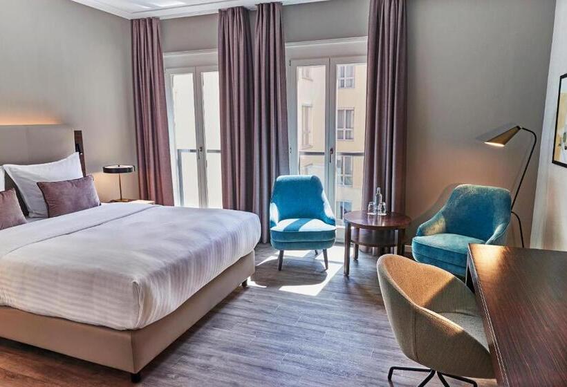Номер Superior, Steigenberger Hotel De Saxe