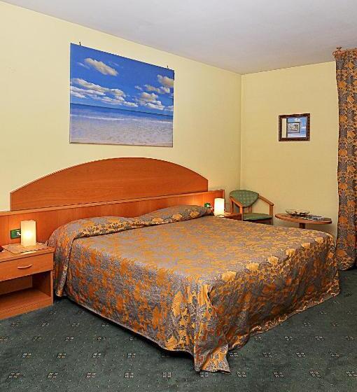 اتاق اکونومی, Ascot Lodging