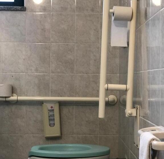 اتاق اکونومی, Ascot Lodging