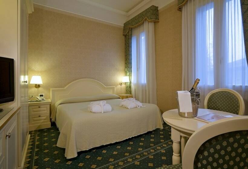 اتاق راحتی, Terme Roma