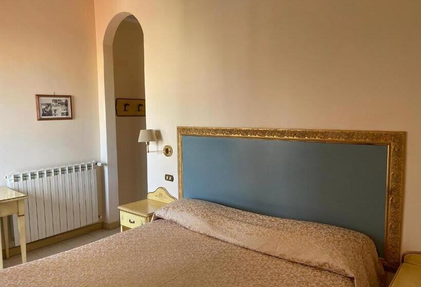 标准间, Villa Tina