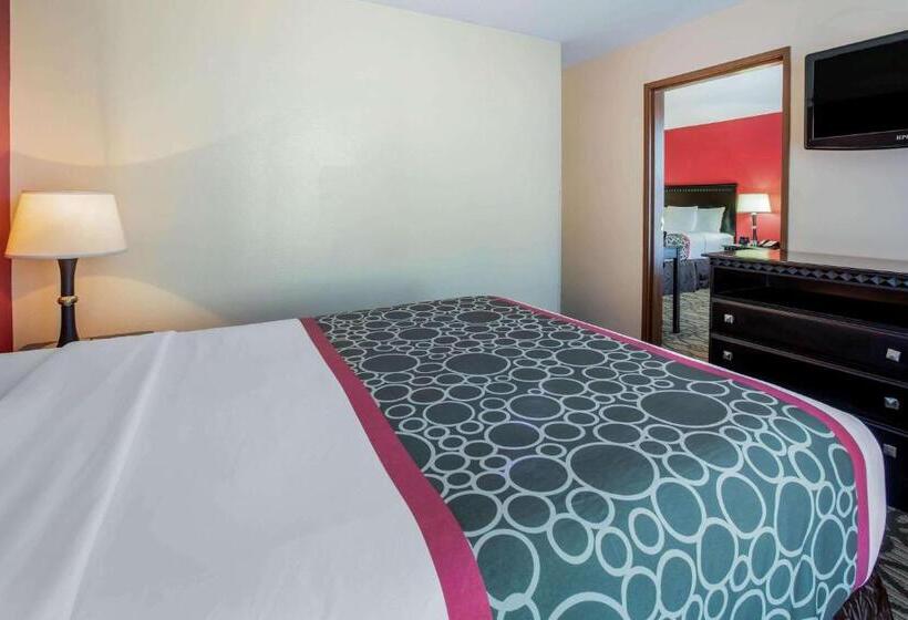 Номер Deluxe, La Quinta By Wyndham Dallas Mesquite