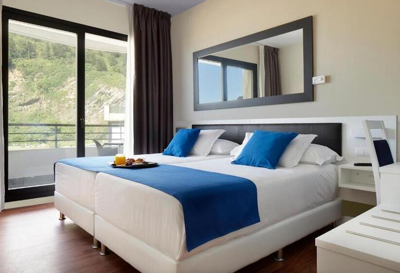テラス付きスタンダードルーム, & Thalasso Villa Antilla   Habitaciones Con Terraza   Thalasso Incluida