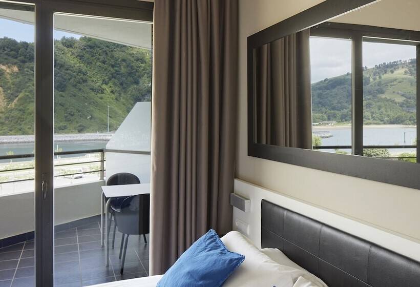 ベーシックルーム, & Thalasso Villa Antilla   Habitaciones Con Terraza   Thalasso Incluida