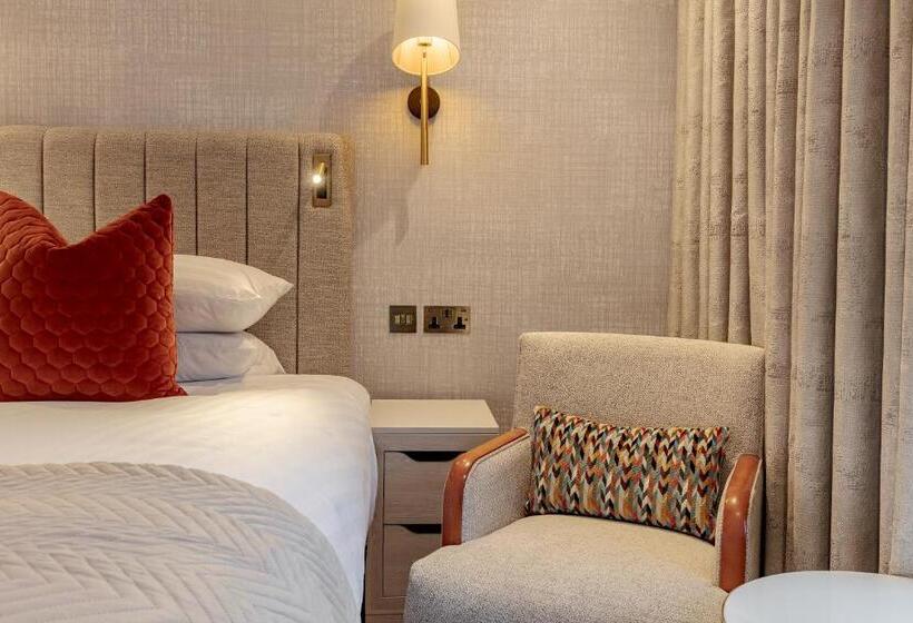 اتاق استاندارد یک نفره, Lodore Falls Hotel & Spa