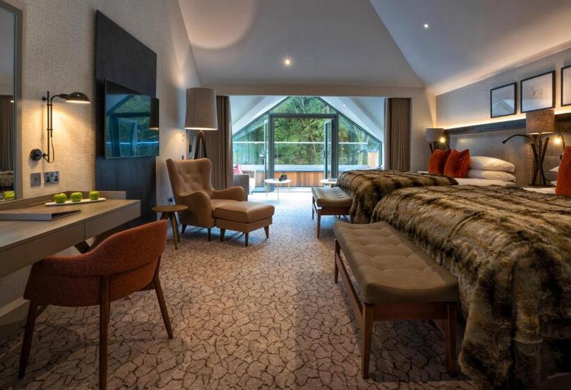 سوییت لوکس, Lodore Falls Hotel & Spa