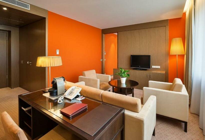 스위트, Austria Trend Hotel Savoyen Vienna   4 Stars Superior