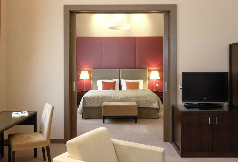 패밀리 룸, Austria Trend Hotel Savoyen Vienna   4 Stars Superior