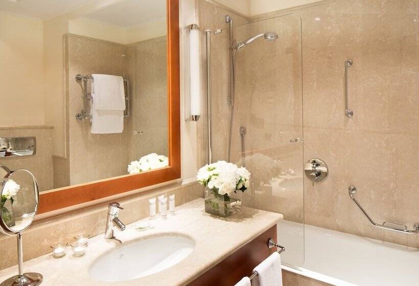 اتاق استاندارد سه نفره, Starhotels Grand Milan