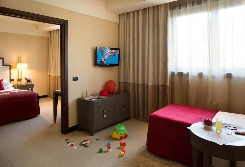 اتاق خانوادگی, Starhotels Grand Milan
