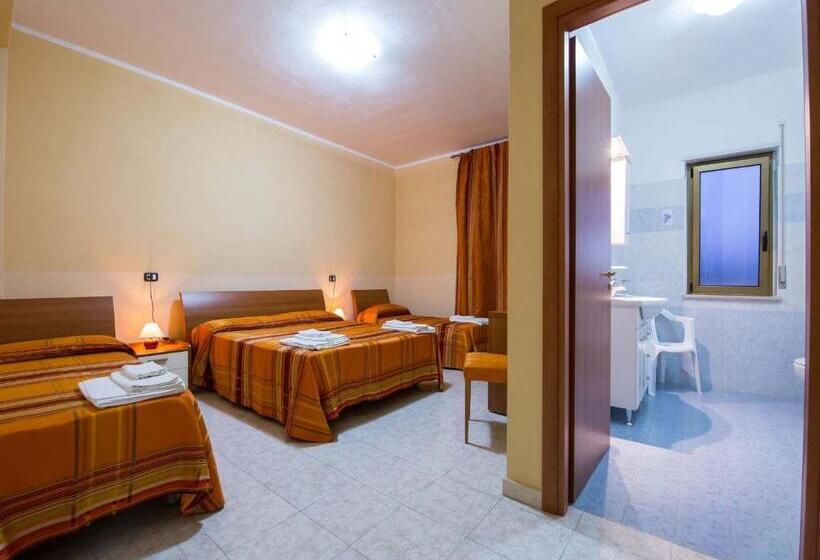 اتاق استاندارد چهار تخته, Villaggio S. Antonio