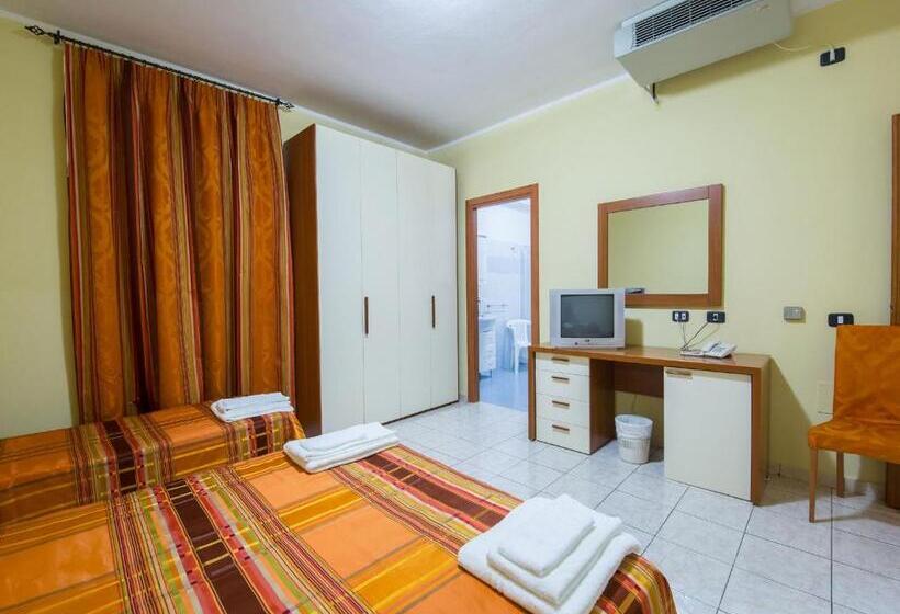 اتاق استاندارد چهار تخته, Villaggio S. Antonio