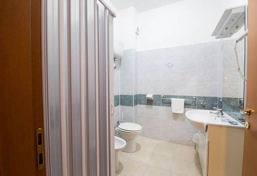 اتاق استاندارد چهار تخته, Villaggio S. Antonio