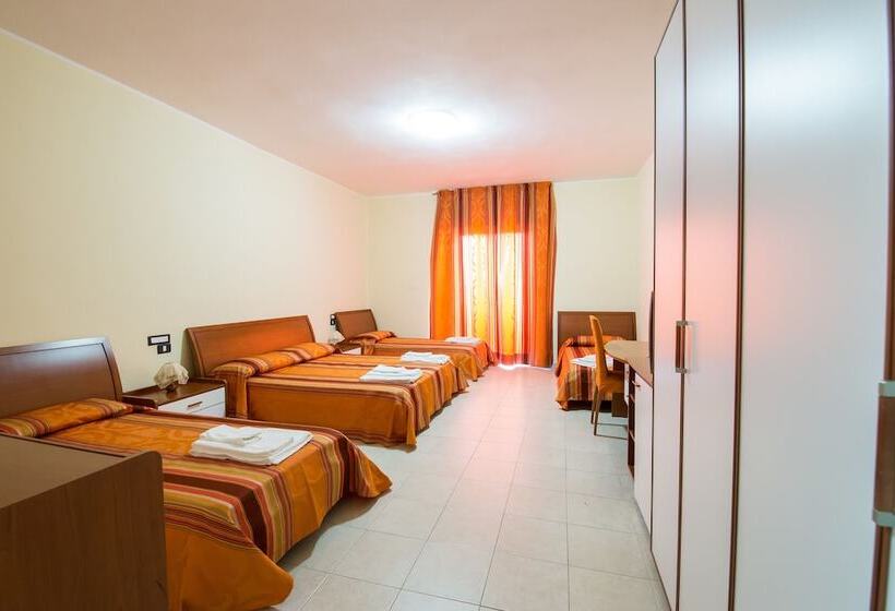 اتاق استاندارد چهار تخته, Villaggio S. Antonio