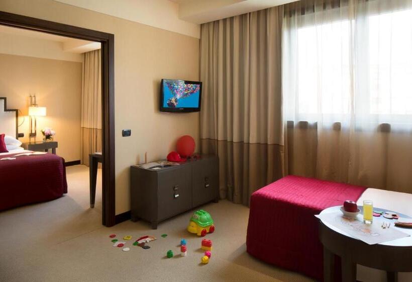 اتاق خانوادگی, Starhotels Grand Milan