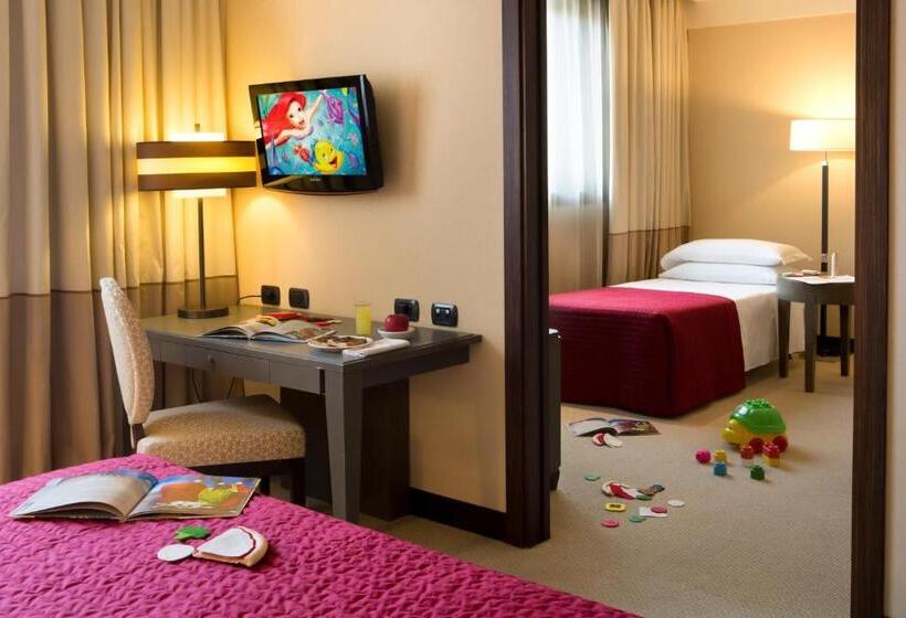 اتاق خانوادگی, Starhotels Grand Milan