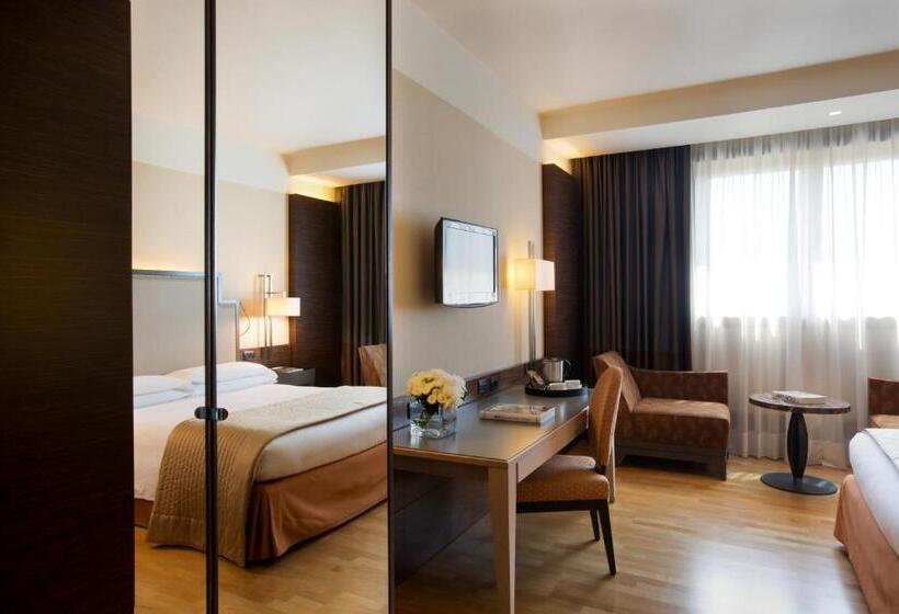 اتاق سوپریور, Starhotels Grand Milan