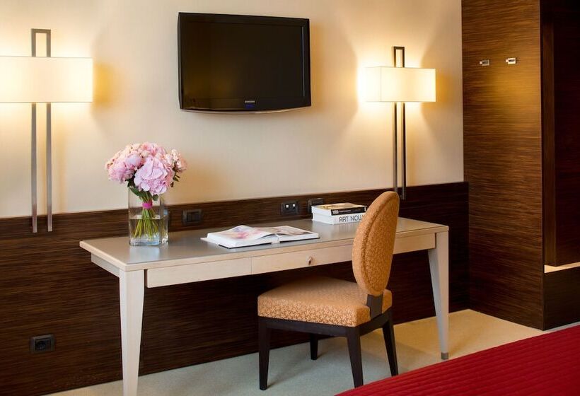 اتاق استاندارد, Starhotels Grand Milan