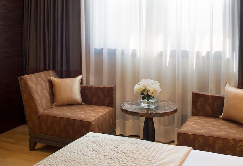 اتاق لوکس, Starhotels Grand Milan