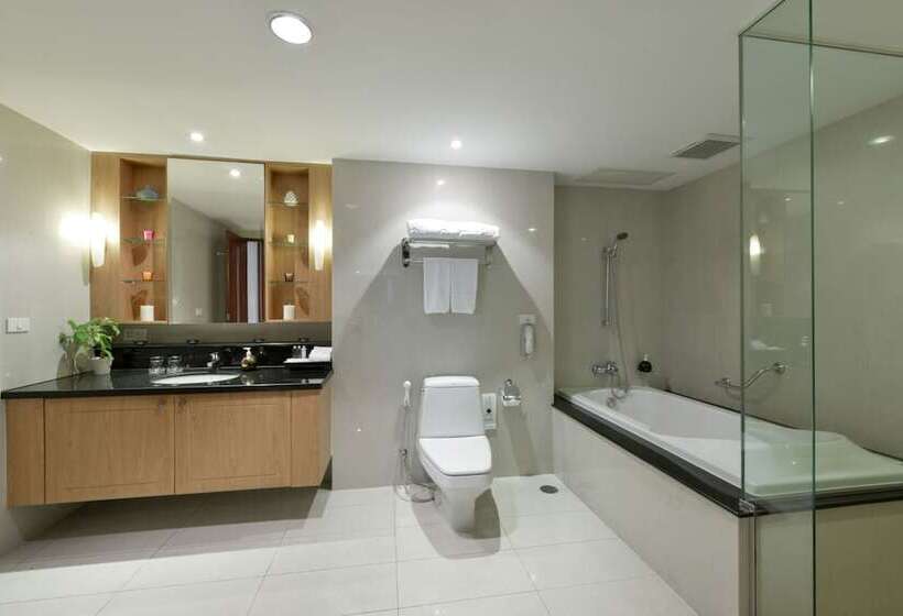 سوئیت مدیریتی 2 خوابه, Centre Point Sukhumvit  Thong Lo