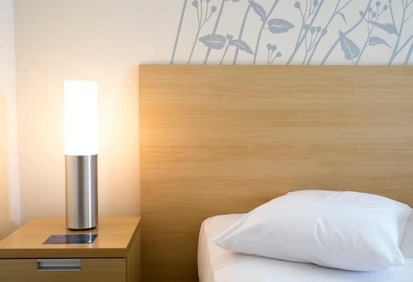 Номер Стандарт Двуспальная Кровать Вид на Море, Golden Tulip Macae