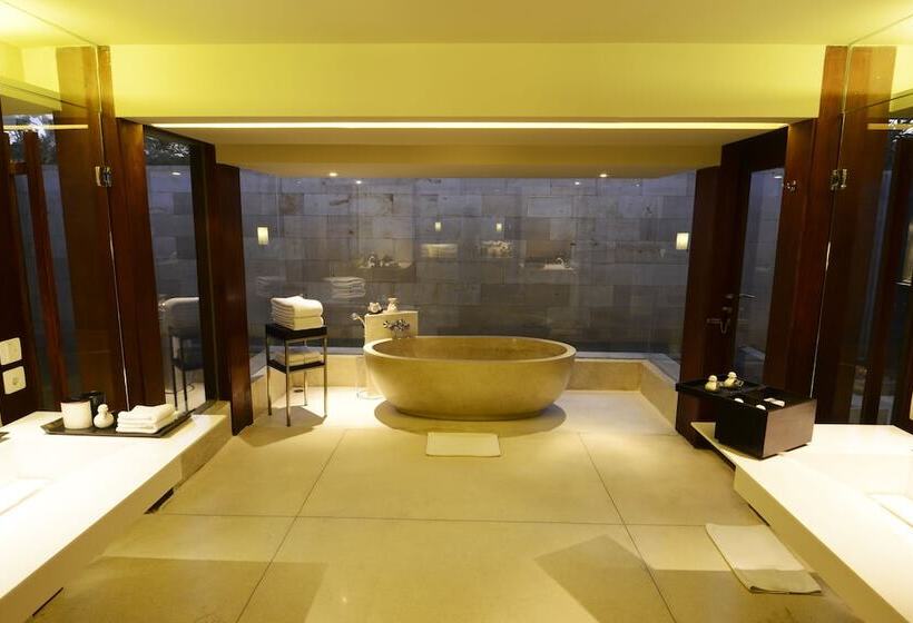 2 Bedroom Apartment with Pool, The Bale Nusa Dua By Lifestyleretreats