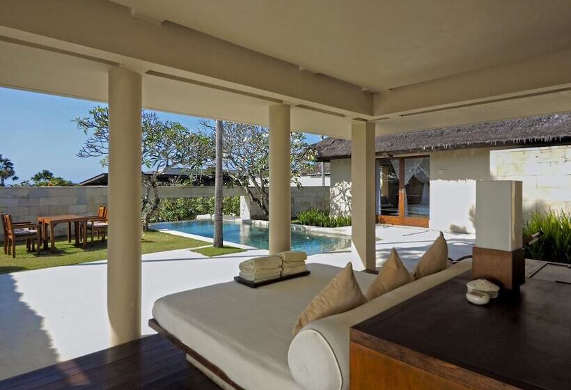 2 Bedroom Apartment with Pool, The Bale Nusa Dua By Lifestyleretreats