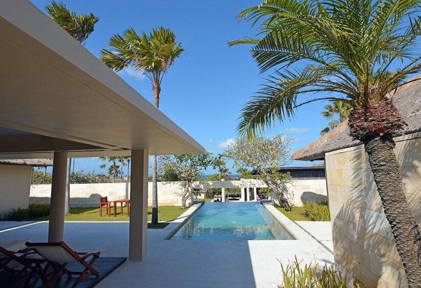 2 Bedroom Apartment with Pool, The Bale Nusa Dua By Lifestyleretreats