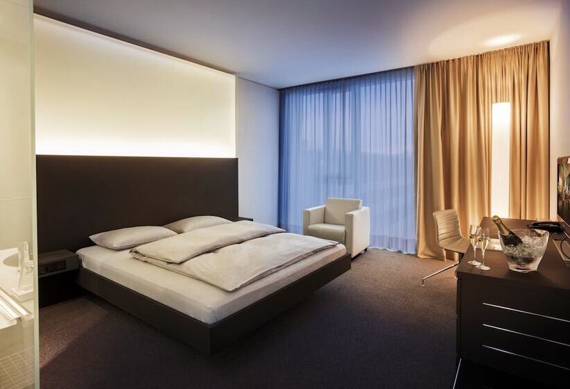 Номер Премиум, Innside By Meliá Dusseldorf Derendorf