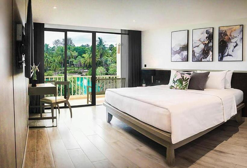 디럭스 룸 킹사이즈 침대, Paradox Resort Phuket   Sha Plus