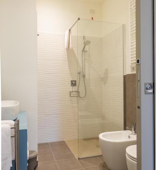 اتاق لوکس سه تخته, B&b Previsto Sole