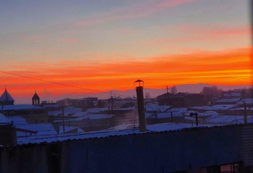 اتاق استاندارد با بالکن, Jinjotel Gyumri