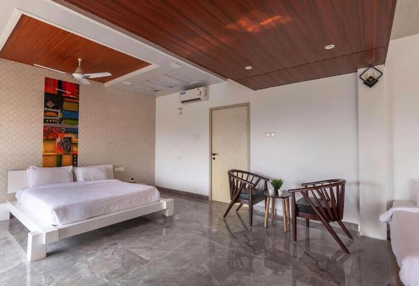 Вилла 1 Спальня, Ayurkutir Villa By Stayvista   Pool, Gym, And Snooker Table For Your Ultimate Relaxation And Enterta