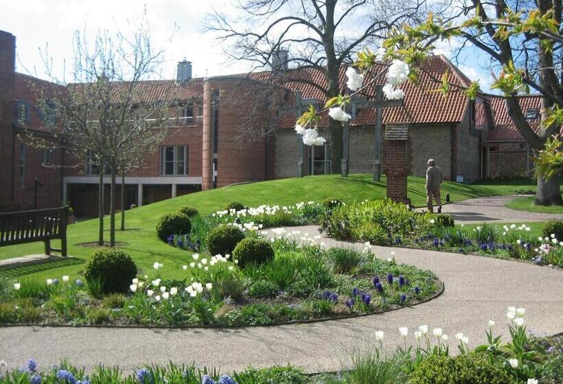 标准单人间共用浴室, The Shrine Of Our Lady Of Walsingham