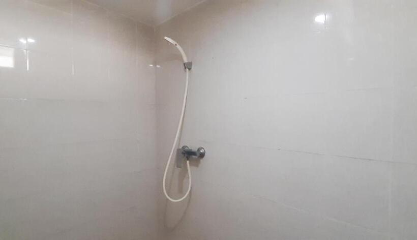 اتاق استاندارد, Oyo 90137 Griya Homestay Family