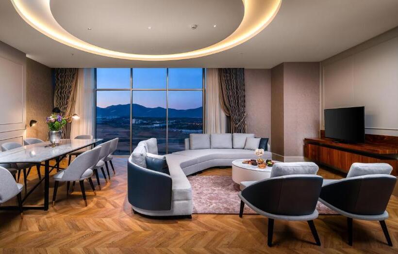 سوییت, Concorde Tower Hotel & Casino